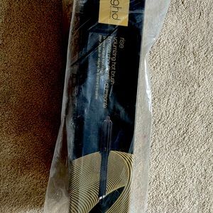 GHD Volumizing Hot Brush